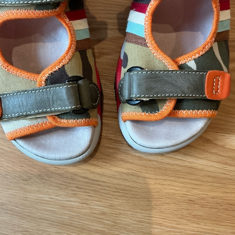 D&G Junior Sandals Camouflage Stripe Print Orange and Green Size 36 - Picture 3 of 11